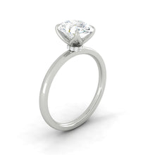 Load image into Gallery viewer, Lucce Lucia Halo Oval Moissanite