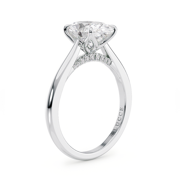 Lucce Azalea Oval Moissanite