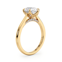 Load image into Gallery viewer, LUCCE AZALEA™ 6-Prong Oval Diamond