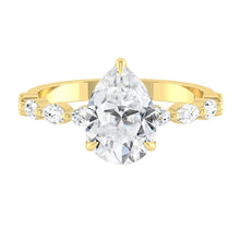 Load image into Gallery viewer, Lucce Paula Pear Moissanite