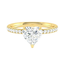 Load image into Gallery viewer, Lucce Lucia Pavé Heart Moissanite