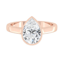 Load image into Gallery viewer, Lucce Carla Pear Moissanite
