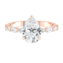 Load image into Gallery viewer, Lucce Paula Pear Moissanite