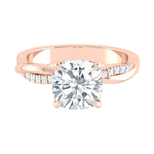 Load image into Gallery viewer, Lucce Fiore Cushion Moissanite
