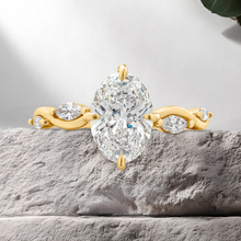 Load image into Gallery viewer, Lucce Constance Viello Oval Diamond