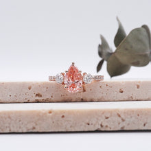 Load image into Gallery viewer, Lucce Sophia Siena Pavé Pear Rosé Pink Diamond