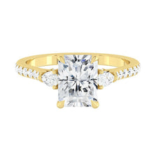 Load image into Gallery viewer, Lucce Sophia Pavé Radiant Moissanite
