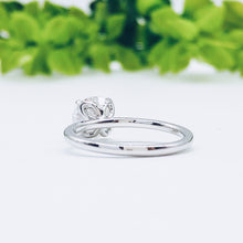 Load image into Gallery viewer, Petal Moissanite Engagement Ring Lab Diamond Wedding Bands Manila Philippines