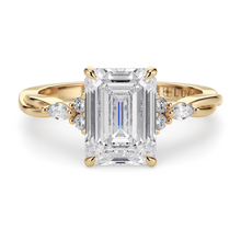 Load image into Gallery viewer, Lucce Alessa Emerald Diamond
