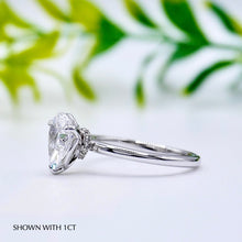 Load image into Gallery viewer, Best Engagement Ring Pear Lab Diamond Manila Philippines
