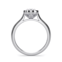 Load image into Gallery viewer, Lucce Carla Oval Diamond
