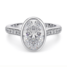 Load image into Gallery viewer, Lucce Carla Pavé Oval Moissanite
