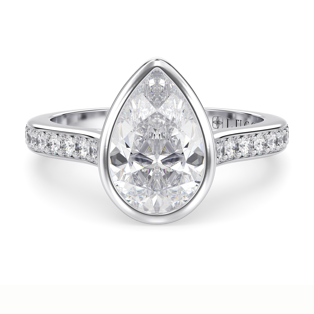 Lucce Carla Pavé Pear Moissanite