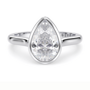 LUCCE CARLA™ Pear Diamond