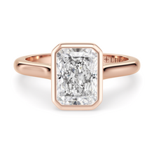 Load image into Gallery viewer, Lucce Carla Radiant Diamond
