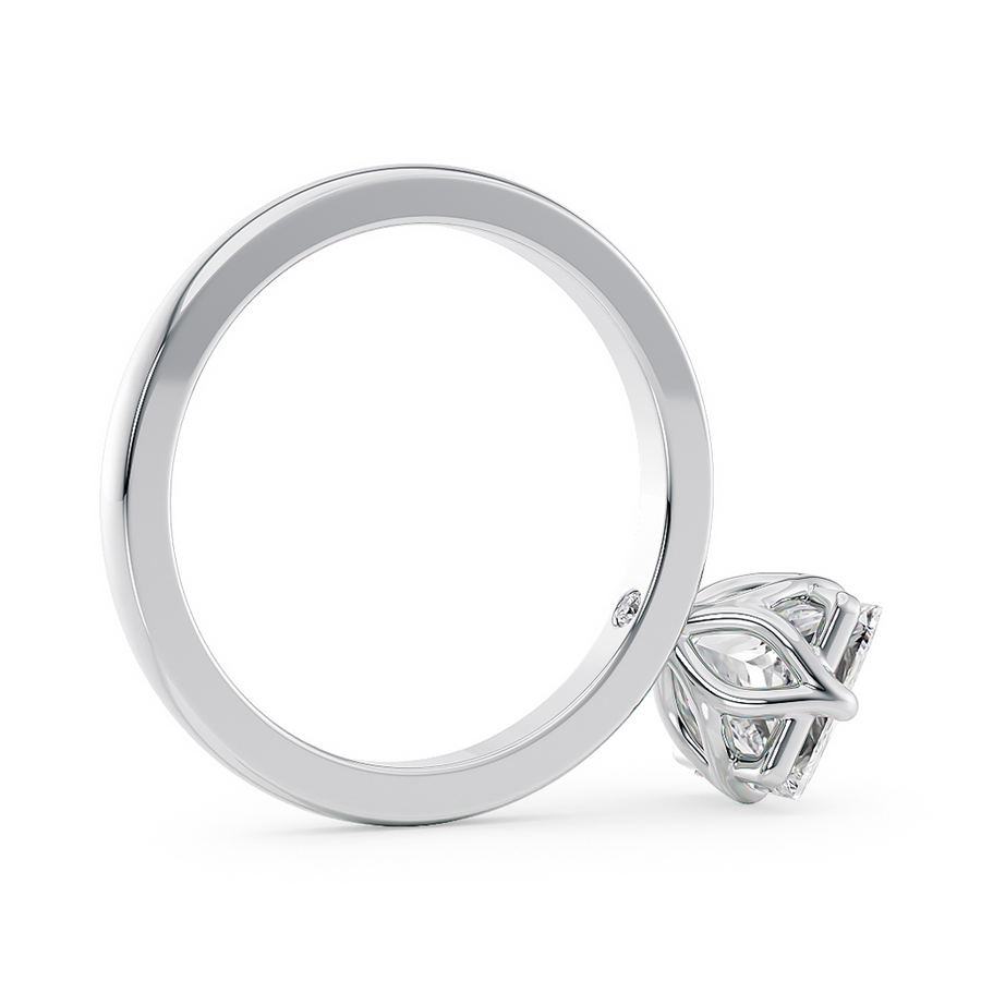 Load image into Gallery viewer, LUCCE Princress cut Solitaire Diamond Ring with Petal Prongs Hight Setting Engagement Ring in Gold or Platinum 
