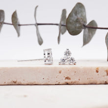 Load image into Gallery viewer, Trio Earrings Diamond
