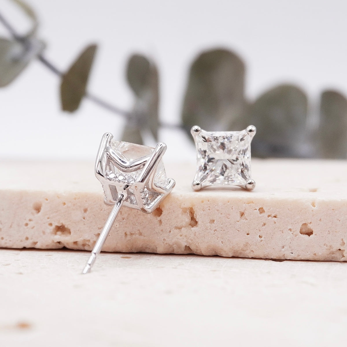 Load image into Gallery viewer, LUCCE KAELA™ Earrings Princess Diamond

