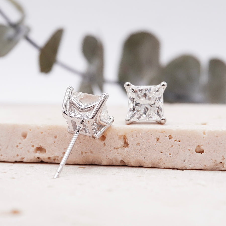 Load image into Gallery viewer, LUCCE KAELA™ Earrings Princess Diamond
