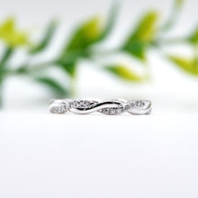 Load image into Gallery viewer, Fiore Band 0.30CTW SUPERNOVA Moissanite 14K White Gold
