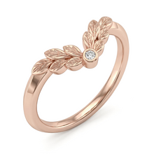 Load image into Gallery viewer, LUCCE ECUADORIAN Fili Chevron Band, a contoured carved leaf motifs witih round diamond and knife edge in white, yellow, and rose gold and platinum
