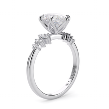 Load image into Gallery viewer, Lucce Ellia Oval Moissanite
