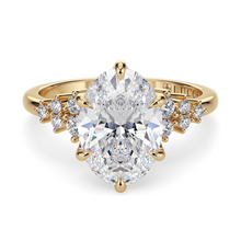 Load image into Gallery viewer, Lucce Ellia Oval Moissanite
