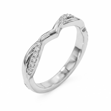 Load image into Gallery viewer, LUCCE FIORE™ Flush Band Diamond

