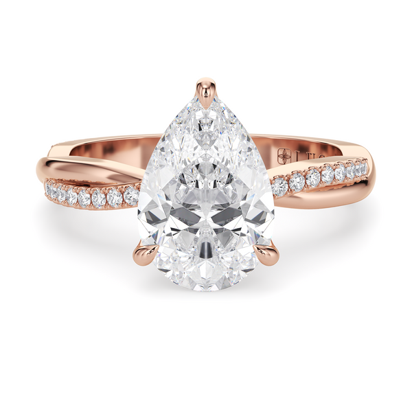 Lucce Fiore Pear Moissanite