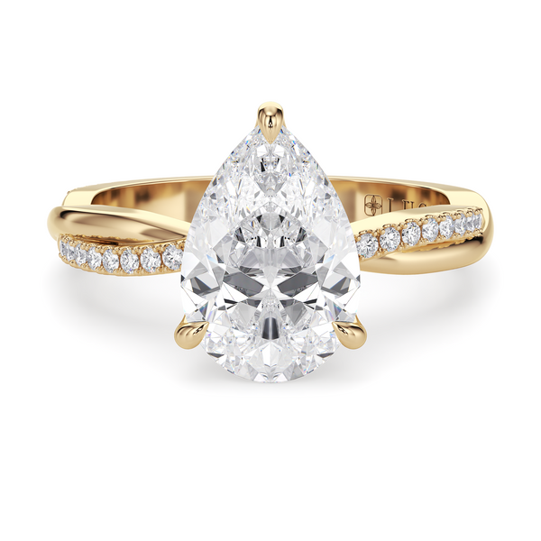 Lucce Fiore Pear Moissanite