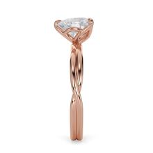 Load image into Gallery viewer, Lucce Fiore Solitaire Heart Diamond
