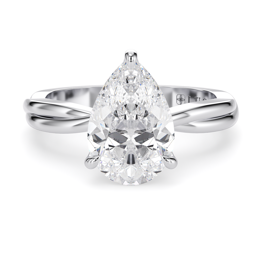 Lucce Fiore Solitaire Pear Diamond