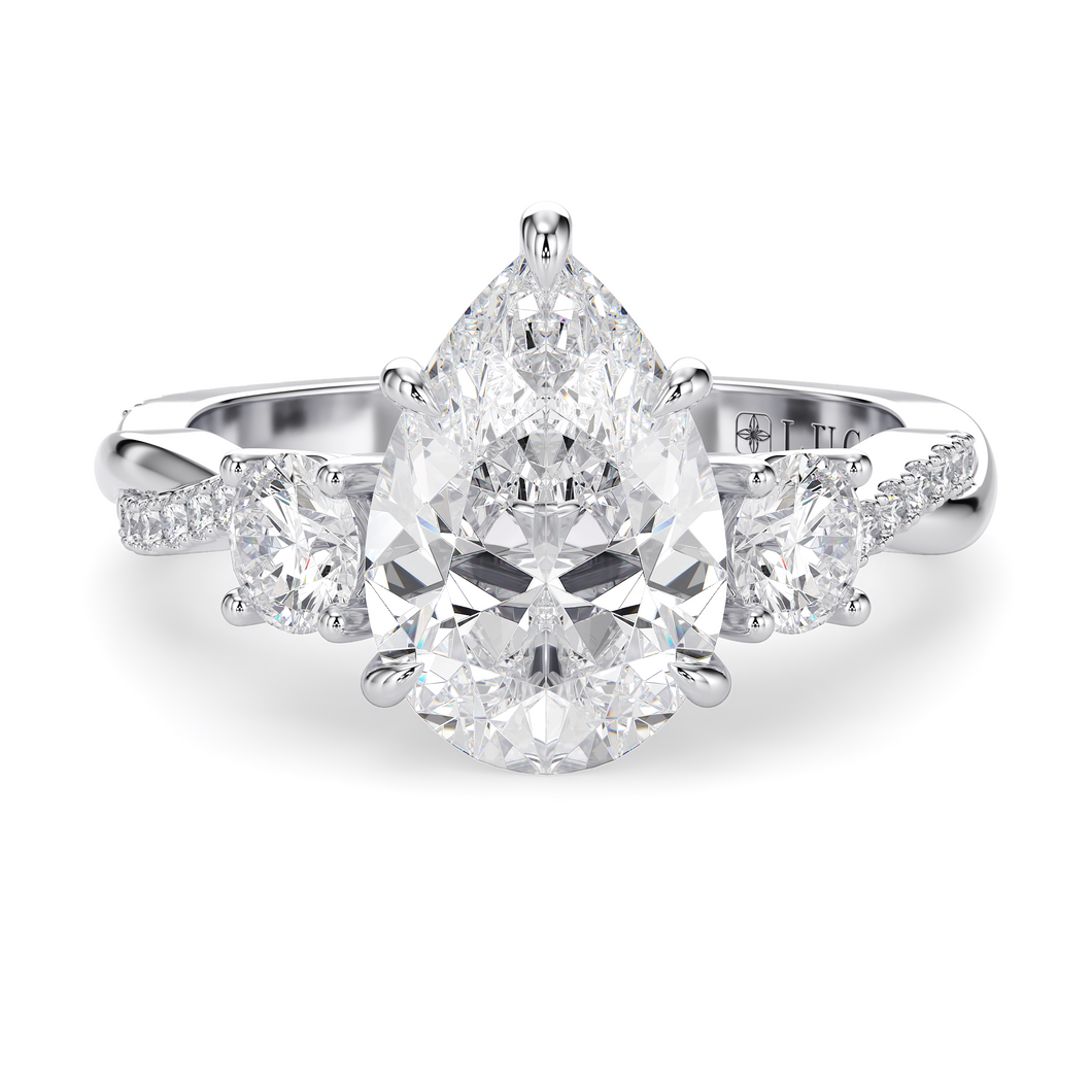 Lucce Fiore Trio Pear Diamond