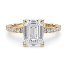Load image into Gallery viewer, Lucce Lucia Pavé Emerald Moissanite
