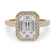 Load image into Gallery viewer, Lucce Montevalle Emerald Moissanite
