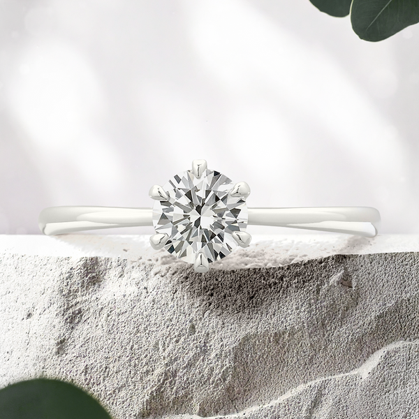 Lucce Angela Round Lab Diamond 0.51ct D VVS2 Id IGI 18K White Gold