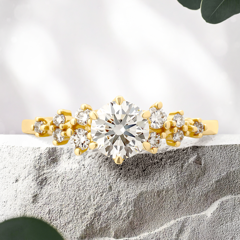 Lucce Ellia Round Lab Diamond 0.53ct D VVS2 Id IGI 14K Yellow Gold