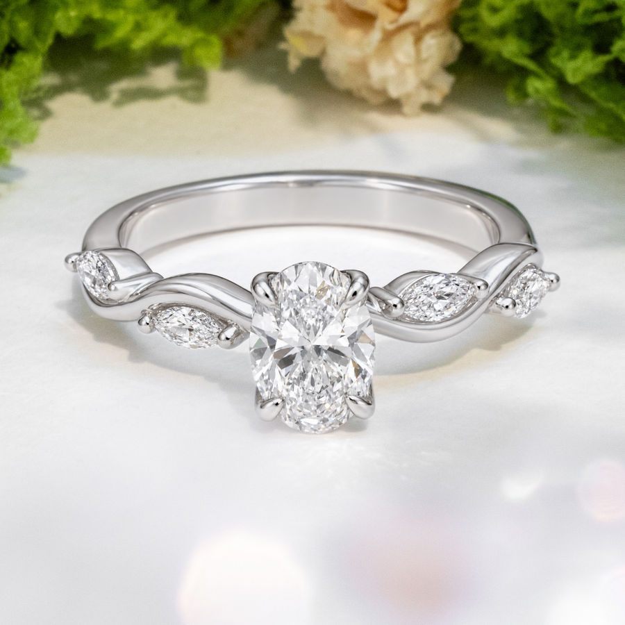 Load image into Gallery viewer, LUCCE CONSTANCE™ Petal Oval 4-Prong Lab Diamond 1.03ct D VVS2 IGI Platinum
