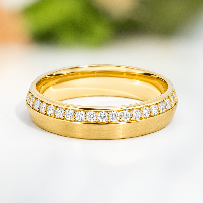 LUCCE ECUADORIAN™ Vio 5mm Natural Diamond 0.28ctw 18K Yellow Gold