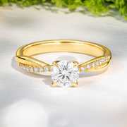 LUCCE FIORE™ Round Natural Diamond 0.70ct I VS2 Ex GIA 18K Yellow Gold