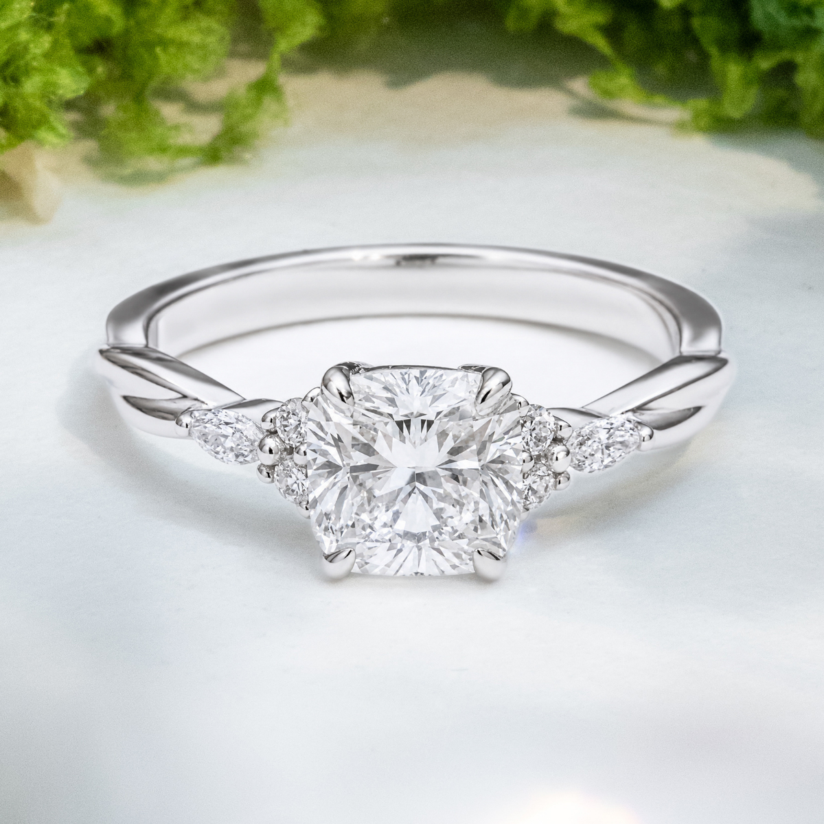 Load image into Gallery viewer, LUCCE ALESSA™ Cushion Natural Diamond 1.01ct I VVS1 GIA 18K White Gold
