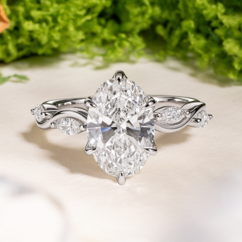 LUCCE CONSTANCE™ Petal Oval 6-Prong Lab Diamond 3.08CT E VVS2 IGI Platinum