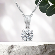 LUCCE KAELA™ Round Necklace Lab Diamond 1.05ctw (1.00ct D VS1 Id IGI Center Stone) 18K White Gold