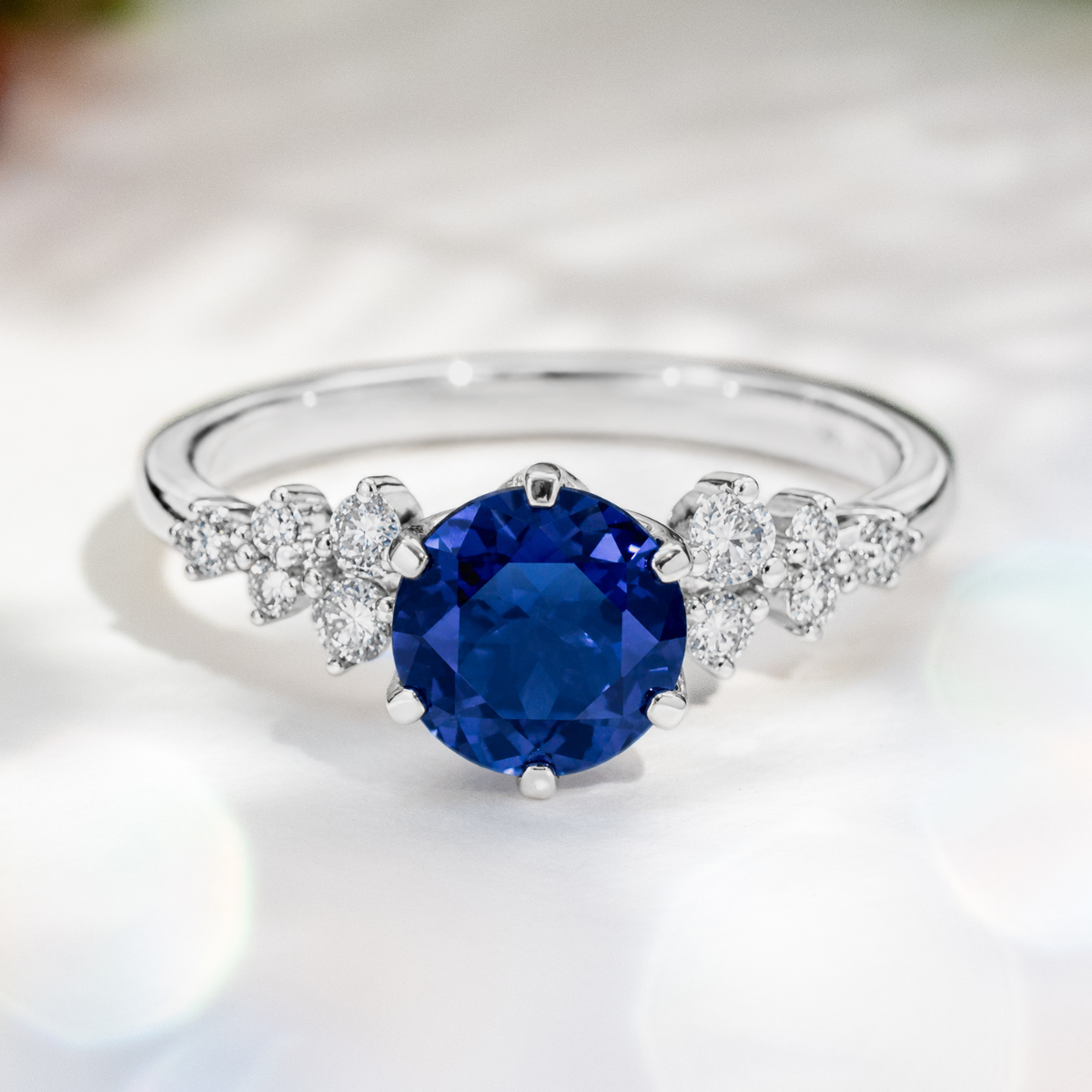 Load image into Gallery viewer, LUCCE ELLIA™ Round AURORA™ Blue Sapphire 1.00ct 14K White Gold
