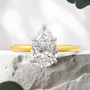 LUCCE VERONA™ Pear Lab Diamond 2.00ct E VS1 Ex IGI 18K Yellow Gold and Platinum Prongs