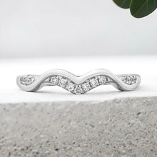 Load image into Gallery viewer, Lucce Fiore Sei Flush 0.11ctw Lab Diamond 14K White Gold
