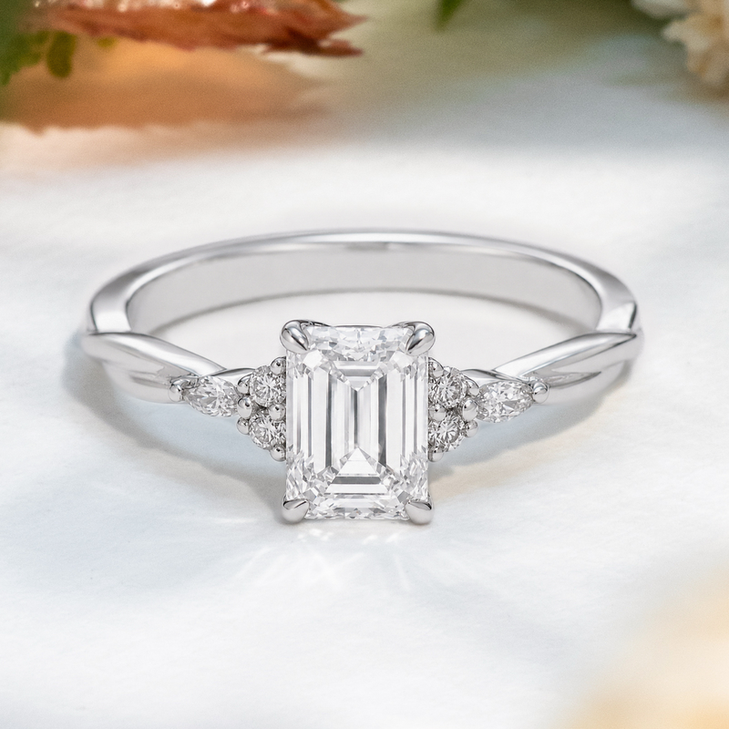 LUCCE ALESSA™ Emerald 1.06ct Lab Diamond D VVS2 IGI 18K White Gold