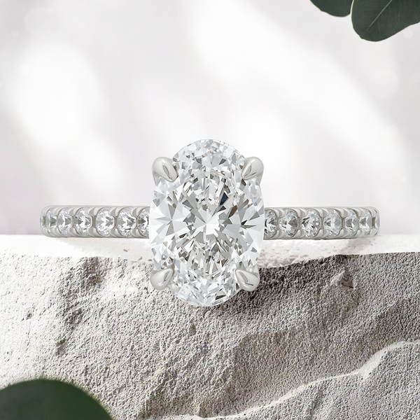 LUCCE AZALEA™ Pavé Oval Lab Diamond 1.50ct D VS1 IGI Platinum