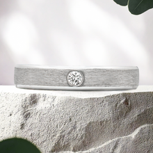 Load image into Gallery viewer, Lucce Greco Luxe Brushed 4mm 0.06ctw Lab Diamond Platinum
