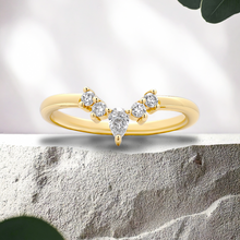 Load image into Gallery viewer, Lucce Rea 0.25ctw Lab Diamond 14K Yellow Gold
